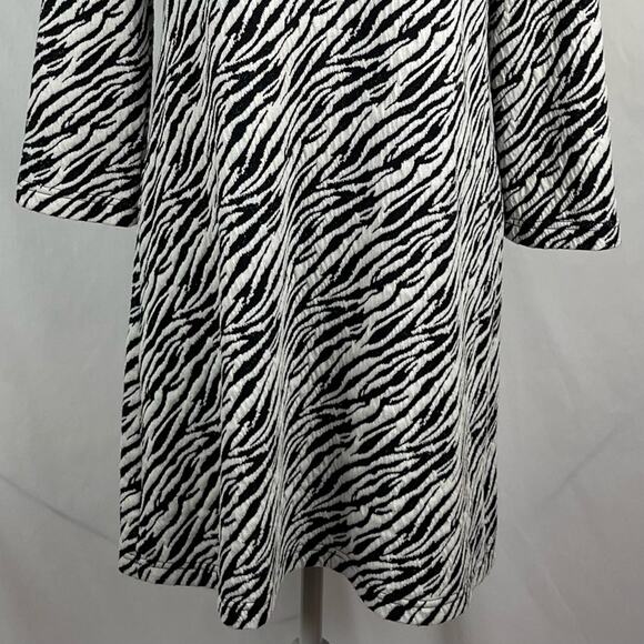 Tyler Boe Knit Mock Turtleneck Zebra Dress Size S - Picture 7 of 11